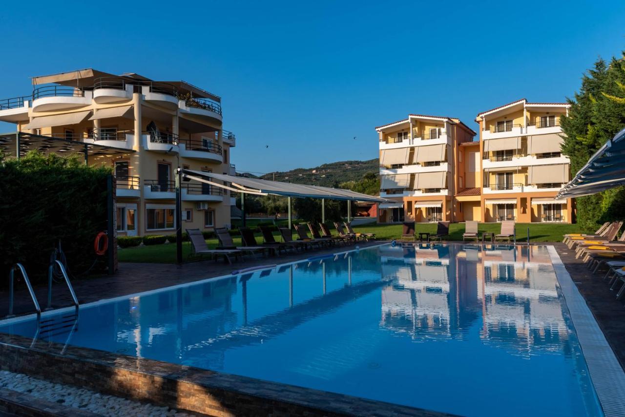Anilio Plaza Aparthotel Zacharo Exterior photo