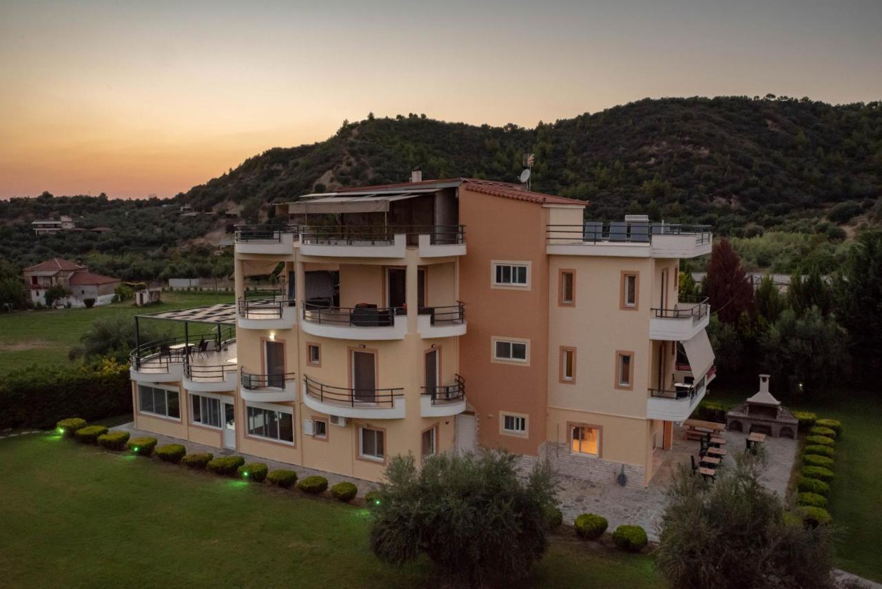 Anilio Plaza Aparthotel Zacharo Exterior photo
