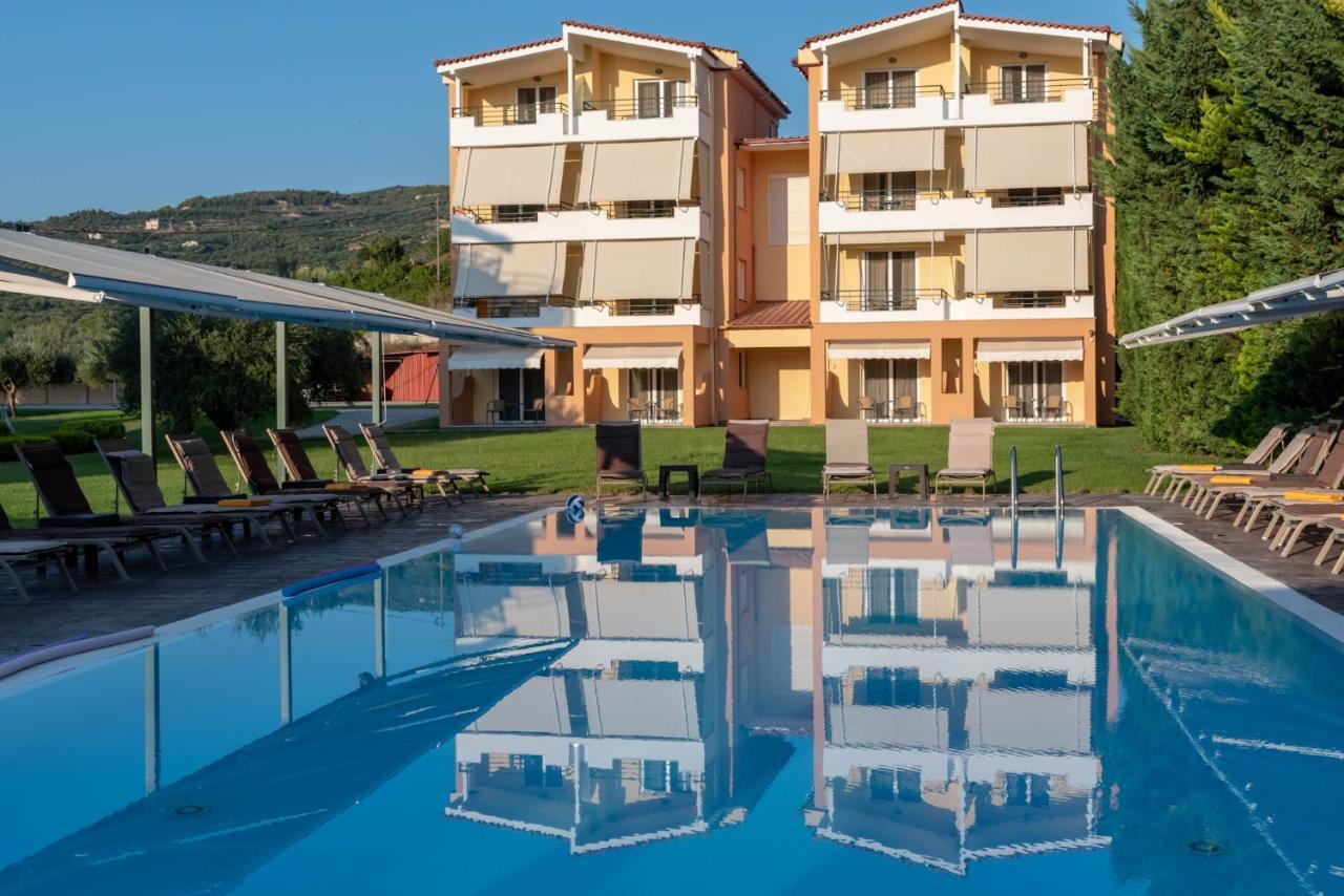 Anilio Plaza Aparthotel Zacharo Exterior photo