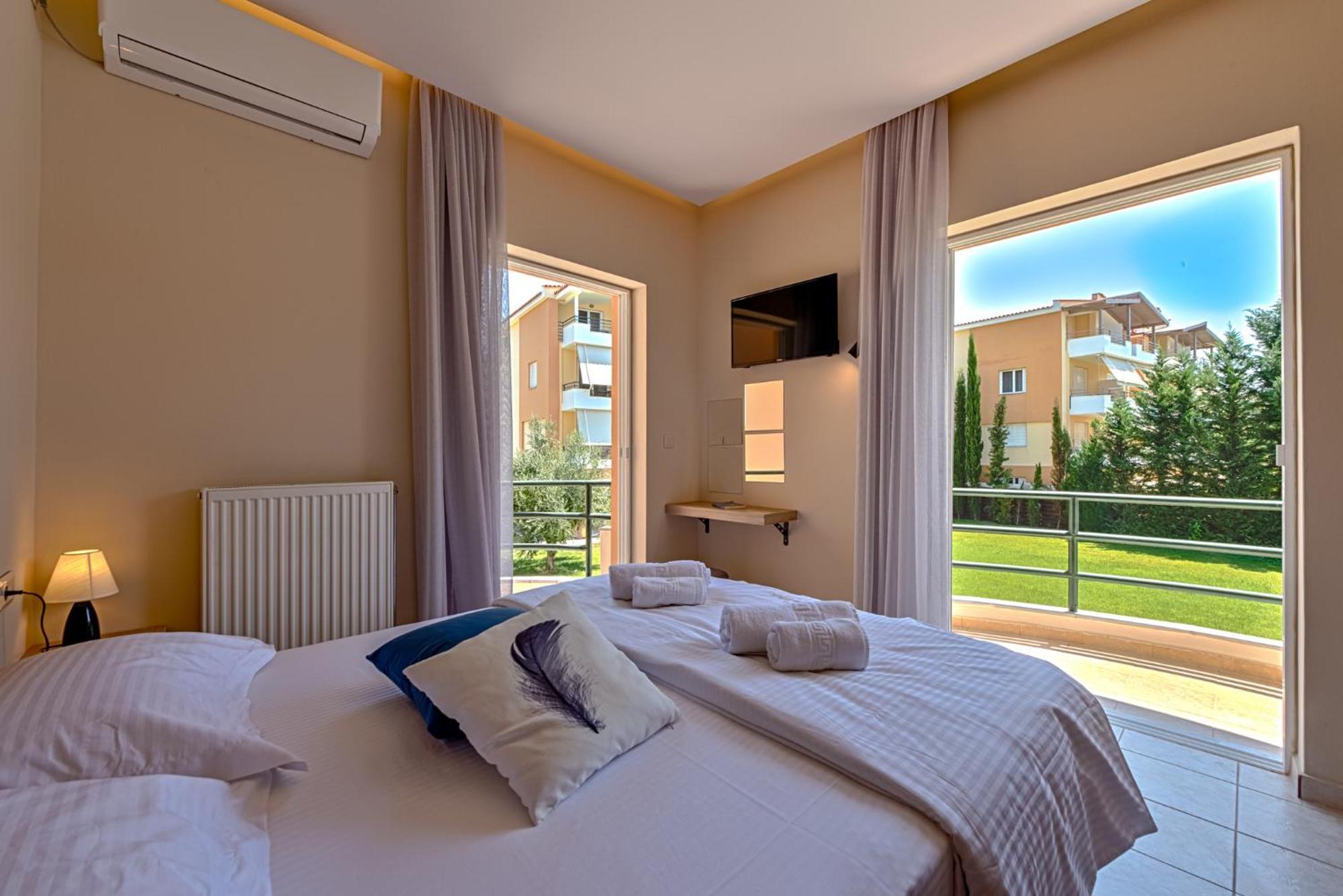 Anilio Plaza Aparthotel Zacharo Room photo